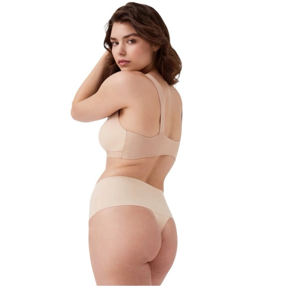 SPANX | Undie-tectable® Smoothing Thong, in Soft Nude, Size S, NWT - Picture 11 of 11